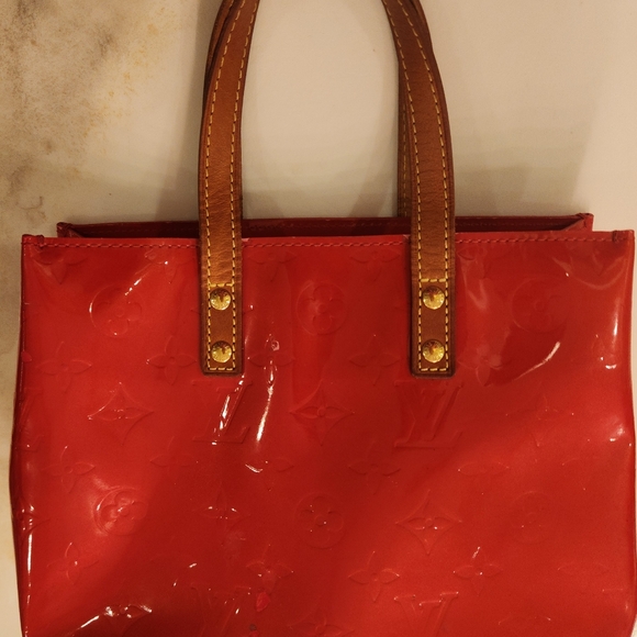 Louis Vuitton Reade Red Vernis PM Mini Tote with Dust Bag! - Picture 14 of 16